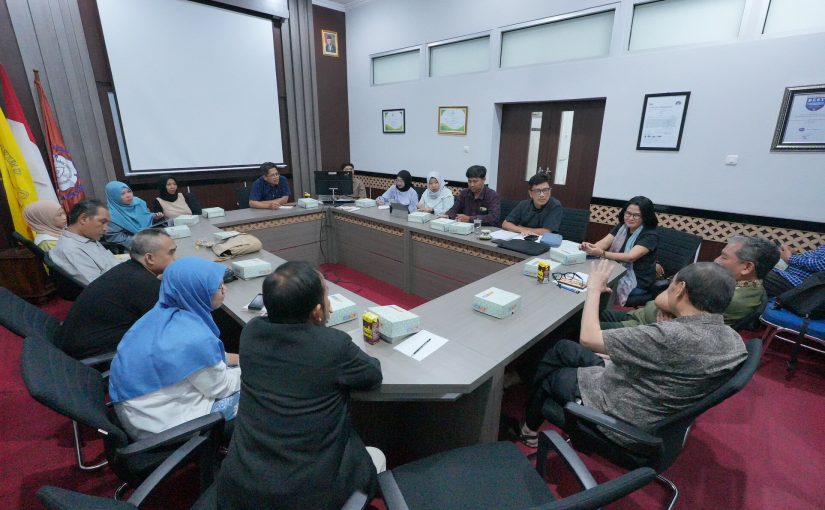 Kunjungan ke Program Studi Desain Interior, FSRD, Universitas Sebelas Maret Surakarta